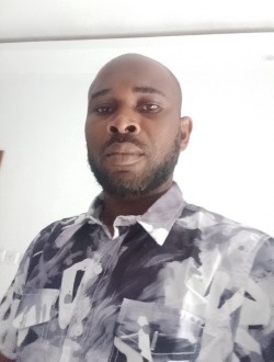 Nicolas's profile, a single 39-year-old a man in Aboisso Comoé