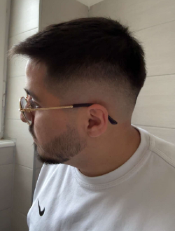 Zak's profile, a single 29-year-old a man in Strasbourg