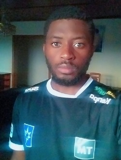 Raphael's profile, a single 28-year-old a man in Yaoundé