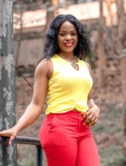 Virginie's profile, a single 31-year-old a woman in Yaoundé