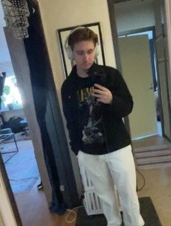 Carl's profile, a single 18-year-old a man in Enköping