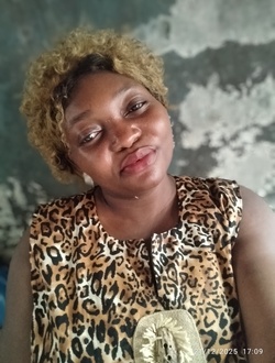 Aurélie's profile, a single 35-year-old a woman in Douala