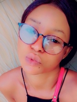 Marlyne's profile, a single 24-year-old a woman in Abidjan