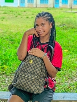 Elisca's profile, a single 18-year-old a woman in Aharana