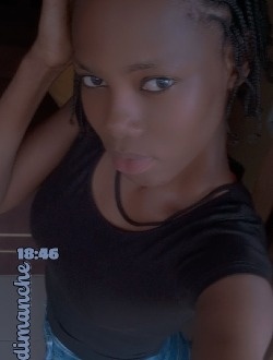 Fatou's profile, a single 23-year-old a woman in Dakar-Marine