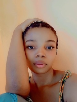 Salma's profile, a single 26-year-old a woman in Yaoundé