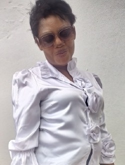 Marié's profile, a single 43-year-old a woman in Douala