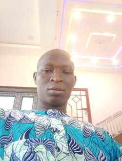 Saturnin's profile, a single 34-year-old a man in Hontonou