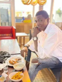 Boris's profile, a single 27-year-old a man in Douala