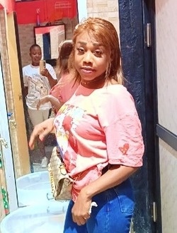 Latifa's profile, a single 25-year-old a woman in Abidjan