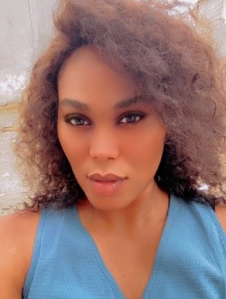 Blake's profile, a single 33-year-old a woman in Pointe-Noire