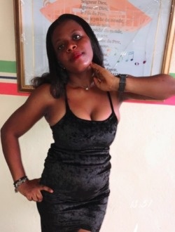 Dominique's profile, a single 27-year-old a woman in Grand-Bassam