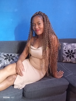 Mirella's profile, a single 25-year-old a woman in Abatoafo