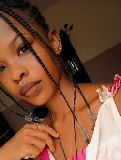 Ariane's profile, a single 25-year-old a woman in France