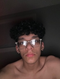 Leo's profile, a single 18-year-old a man in Keizer