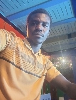 Pape's profile, a single 37-year-old a man in Dakar