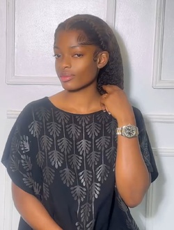 Julie's profile, a single 31-year-old a woman in Yaoundé