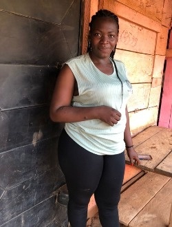 Robertine's profile, a single 35-year-old a woman in Yaoundé