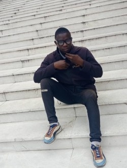 Nicolas's profile, a single 30-year-old a man in Kinshasa