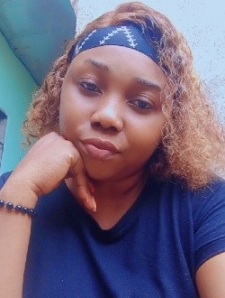 Danielle's profile, a single 33-year-old a woman in Edéa