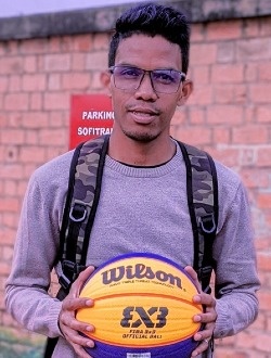 Mamy's profile, a single 32-year-old a man in Antananarivo