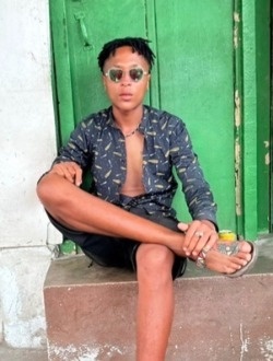 Ykhalifa's profile, a single 48-year-old a man in Abidjan