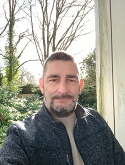 Emmanuel's profile, a single 56-year-old a man in Poitiers