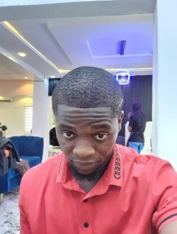 Santus's profile, a single 30-year-old a man in Lagos Island