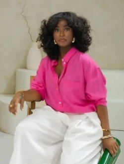 Horaura's profile, a single 33-year-old a woman in Douala