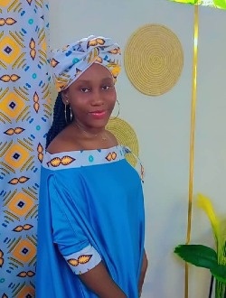 Lisa's profile, a single 23-year-old a woman in Douala