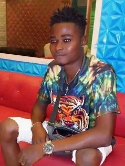 Romulus's profile, a single 27-year-old a man in 4th Arrondissement of Porto-Novo