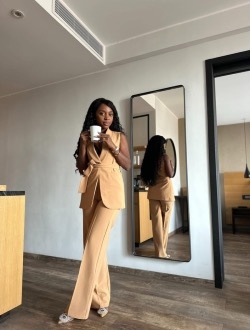 Tinah's profile, a single 34-year-old a woman in Belfort