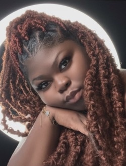 Christelle's profile, a single 28-year-old a woman in Douala