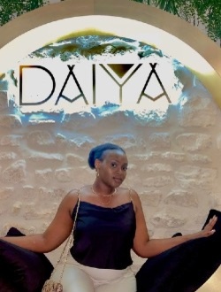 Nice's profile, a single 27-year-old a woman in Abi