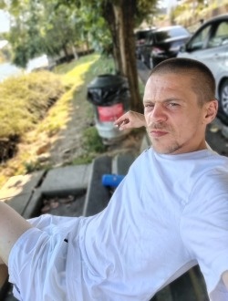 Nicolas's profile, a single 37-year-old a man in Lagny-sur-Marne