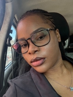 Lysa's profile, a single 29-year-old a woman in Dakar