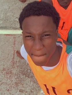 Junior's profile, a single 20-year-old a man in Abi