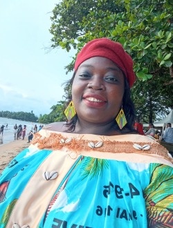 Elise's profile, a single 35-year-old a woman in Ababita