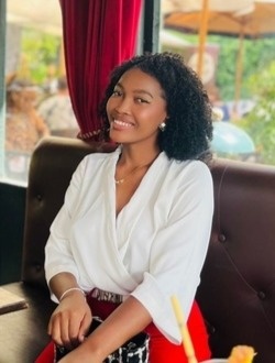 Minnie's profile, a single 26-year-old a woman in Antananarivo