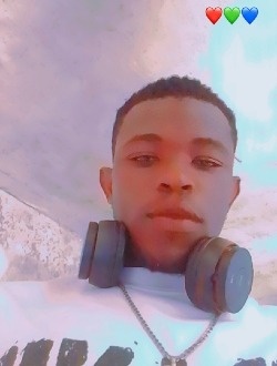 Cédric's profile, a single 29-year-old a man in Abidjan