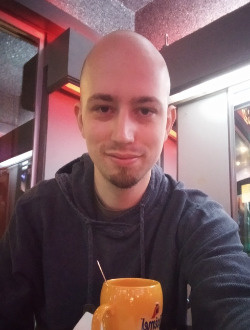 Charles's profile, a single 32-year-old a man in Aywaille