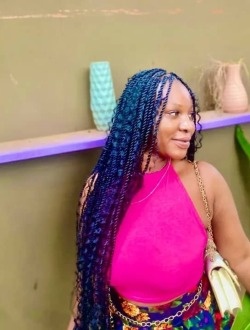 Mavis's profile, a single 32-year-old a woman in Sunyani