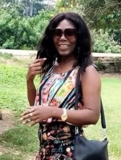 Stéphanie's profile, a single 35-year-old a woman in Abang I