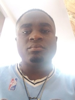 Travis's profile, a single 18-year-old a man in Douala