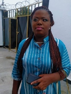 Flora's profile, a single 33-year-old a woman in Brazzaville