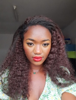 Laurea's profile, a single 22-year-old a woman in Libreville