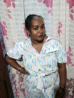 Daniella's profile, a single 33-year-old a woman in Ambanja