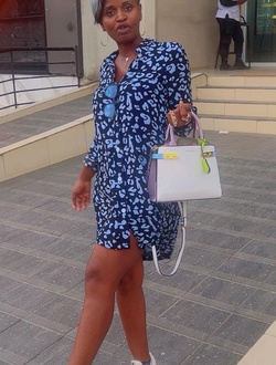 Nany's profile, a single 39-year-old a woman in Douala