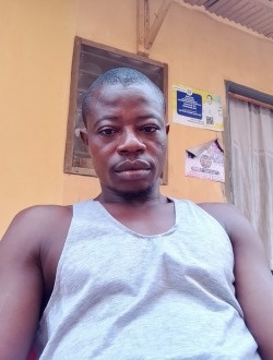 Perfil de Jerry, un hombre soltero(a) de 28 años en A Mezquita