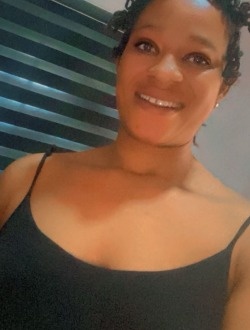 Roseline's profile, a single 37-year-old a woman in Adamsville